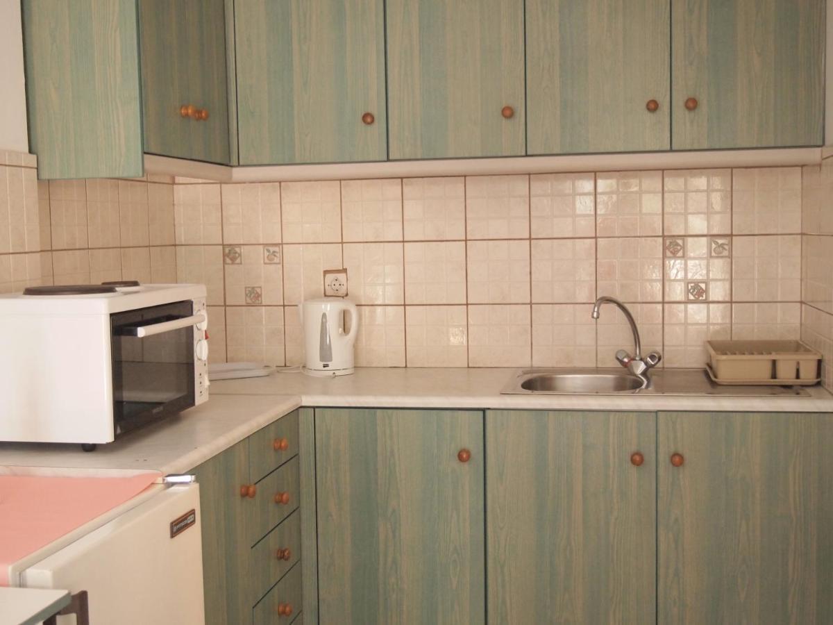 Vrahos Studios Kionia Luaran gambar