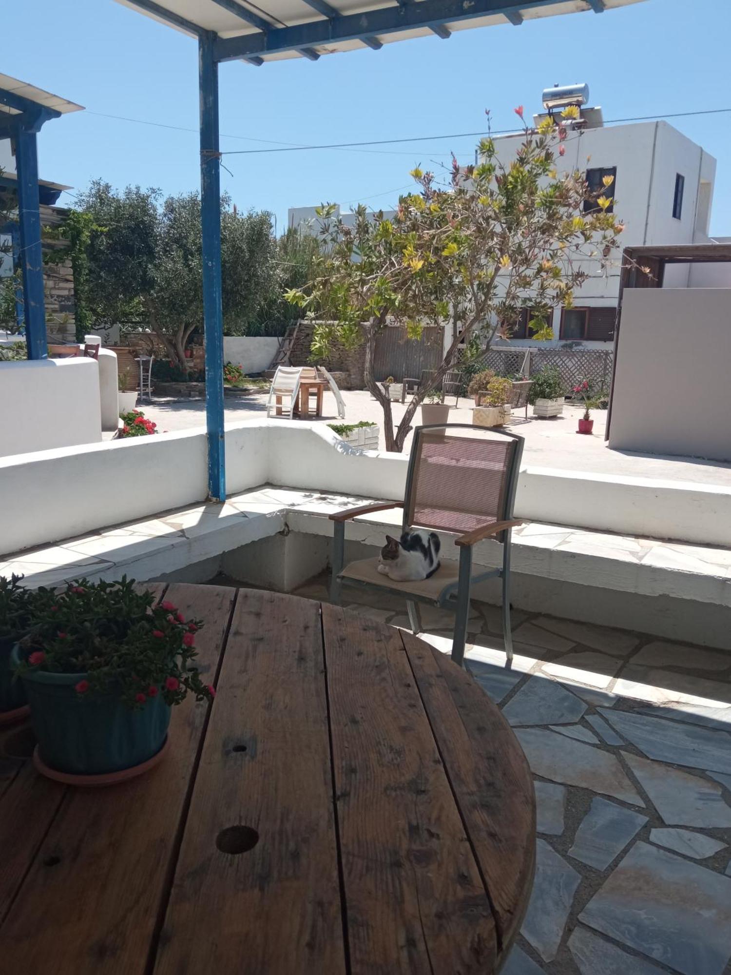 Vrahos Studios Kionia Luaran gambar