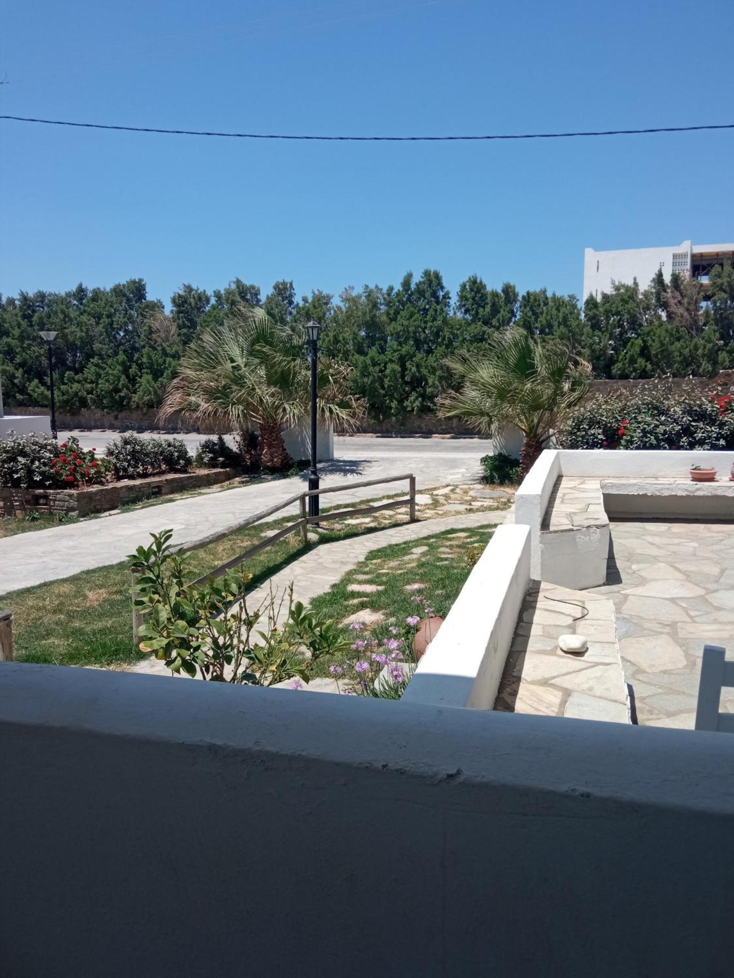 Vrahos Studios Kionia Luaran gambar